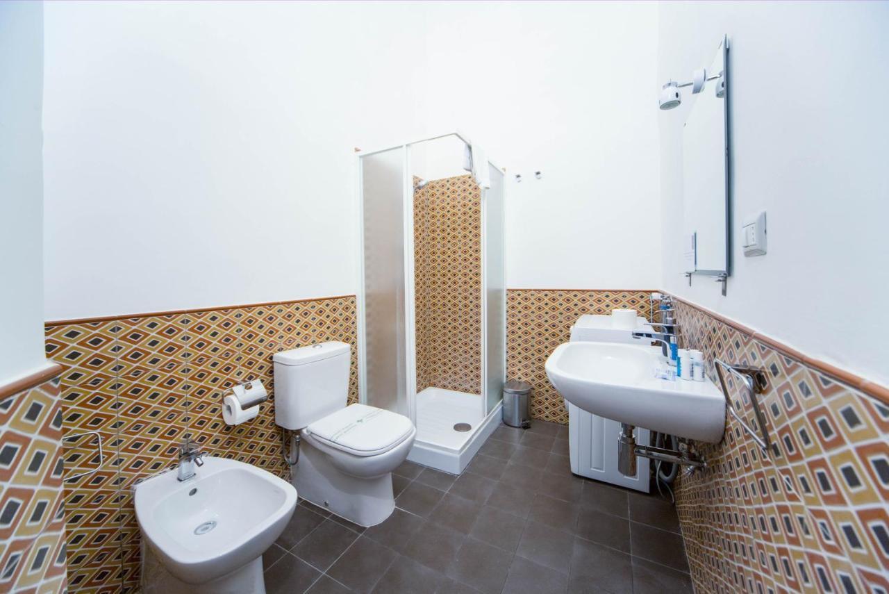Casa Dante - Historic Apartment In The Perfect Naples Location ภายนอก รูปภาพ